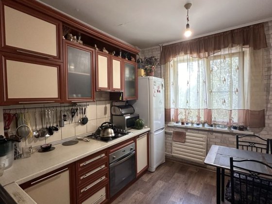 Продаж 3 кім. квартири на третьому поверсі Сумы