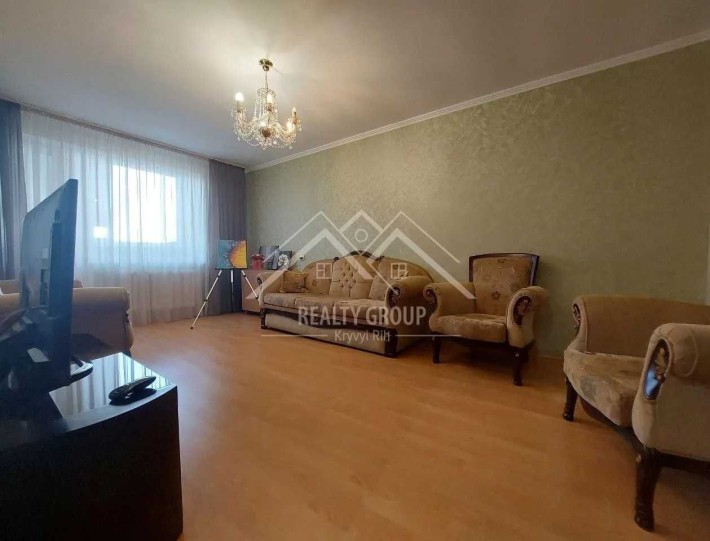 Продаж затишної 2к квартири з меблями та технікою на Дзержинці - фото 1