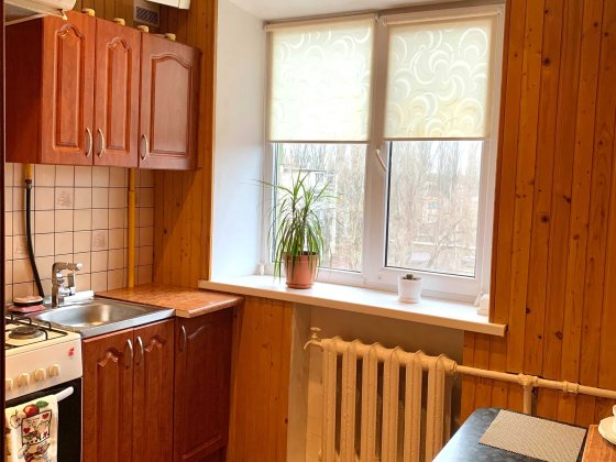 Продам 2ух кімнатну квартиру на Дружбі Кривой Рог