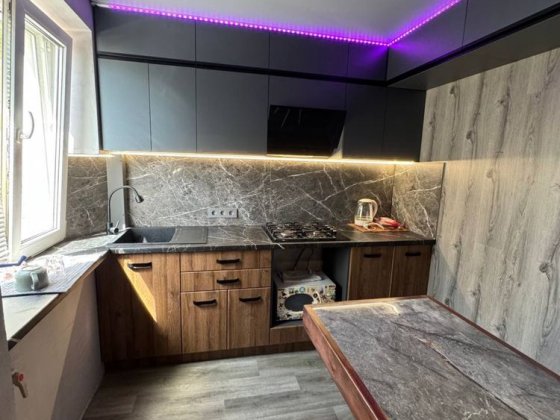 Прадажа/Обмен квартиры Пионер ( 2 комнаты, 3-й этаж ) Кривий Ріг