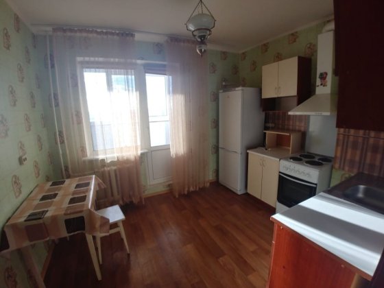 Продаж 1-к квартири на Осокорках  вул.Ващенка 1 Київ