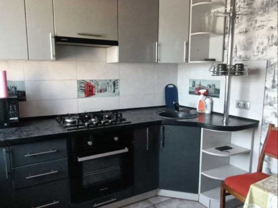 Продам 2 кімнатну квартиру по Володимира Великого Кривой Рог