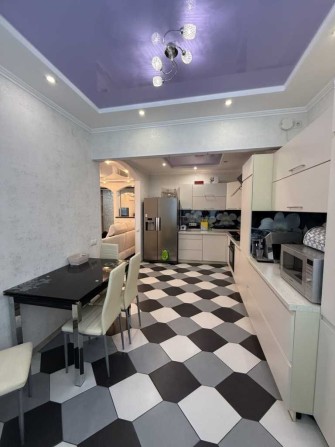 3к квартира в новобудові, 97 м², євроремонт, індивідуальне опалення! - фото 1