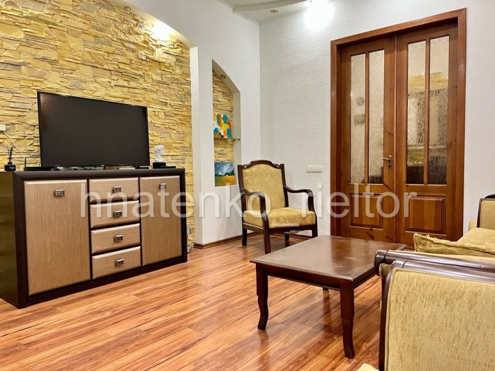 Продаж, 2к квартира, вул.Соборності, Каштанова Алея - фото 1