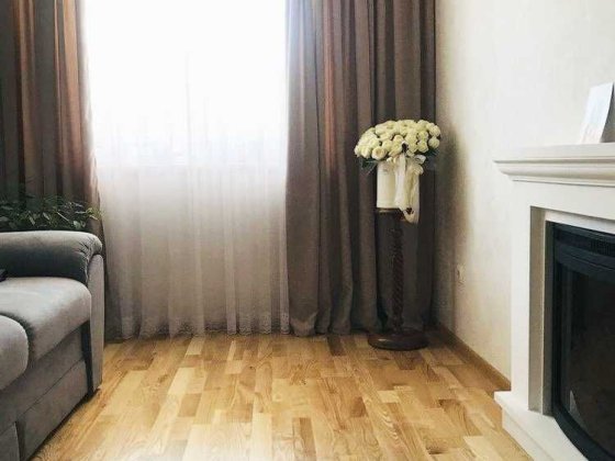 | Продаж 3-кімнатної квартири з ремонтом Центр Цегла Ровно