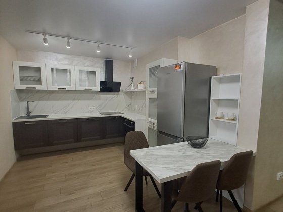 Продаж 2 кімнатної квартири + кухня-студія по вул. Київська. Тернополь