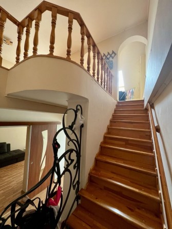 Терміновий продаж 2-рівневої квартири в мкр. Боздош! - фото 1