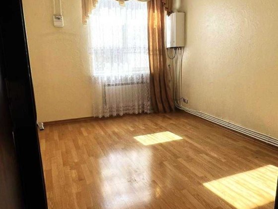 | Продаж 2-кімнатна квартира з ремонтом Індивідуальне газове Центр Ровно