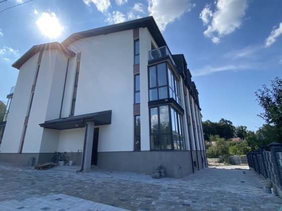 Продам класну 1 кімнатну новобудову Ровно