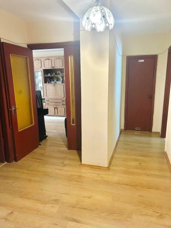 Продається 3-кімнатна квартира у хорошому районі - фото 1