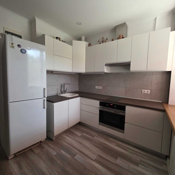 У продажу двокімнатна квартира по вул. Юліана Матвійчука ( Пушкіна) - фото 1