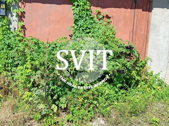 Продам гараж з кімнатою та підвалом Каменец-Подольский