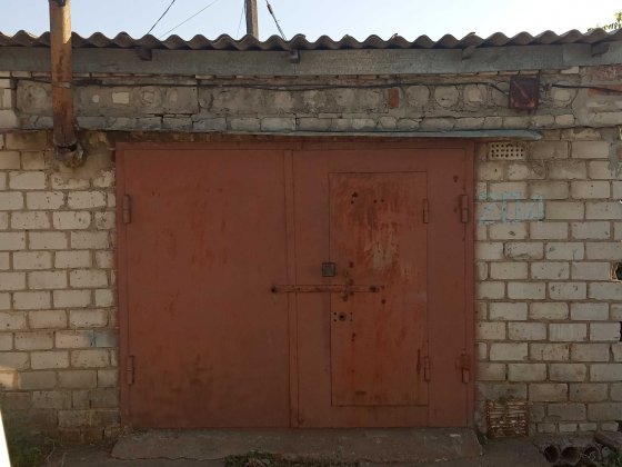 Продається Гараж ГСК-18 біля авторинку 380 v Лозовая