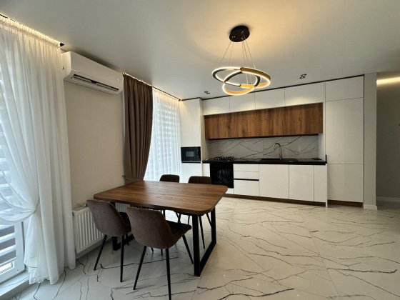 Продається БЕЗ КОМІСІЇ 2 кімн. Кв. В ЖК Б-4 Ужгород