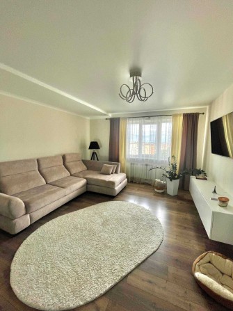 Продам 3-к квартиру в зручному районі! - фото 1