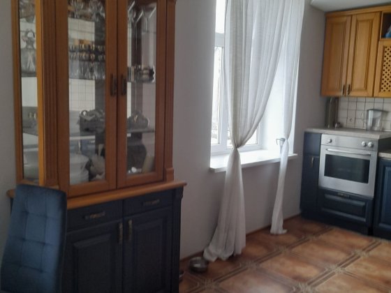 Центр !!! підходить під програми! 3кімн квартира  100 м   авт/опал. Сумы