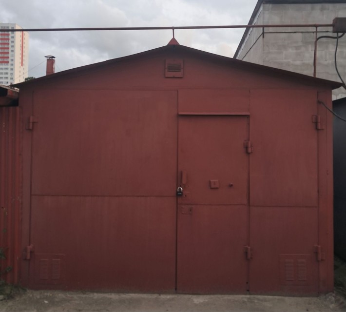 Продам гараж в гаражному кооперативі з погребом і  оглядоою ямою . - фото 1