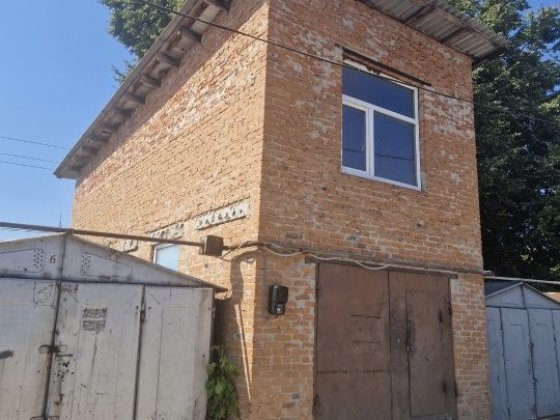 Продам гараж двухэтажный в Вишневом Автокооператив  Луч. Фасадной част Вишневе