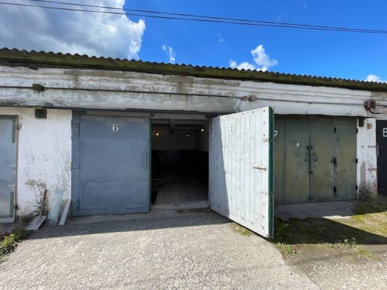 Гараж з підвалом вул. Набережна Івано-Франківськ