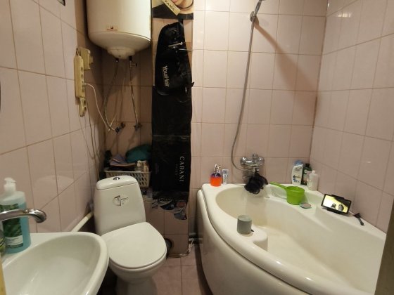 Продається 1 км квартира вулиця Кишинівська Черновцы