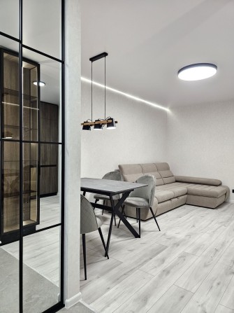 Продаж вишуканої квартири в самому центрі . Вид на Дніпро.Новобудова - фото 1