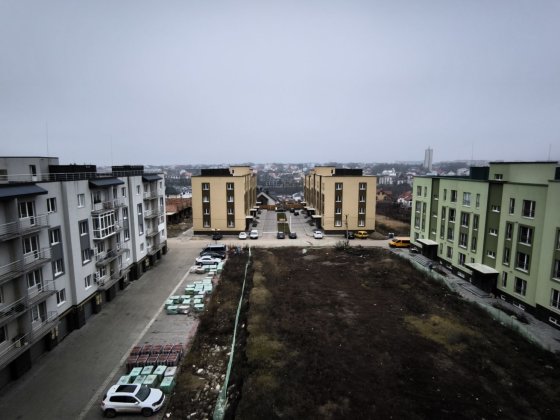 новобудова по вул Спортивна. Без комісії для покупця. Черновцы