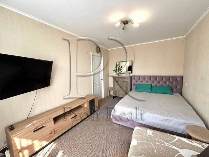 Продаж 1 кімн. квартири вул.Райдужна/Радужная,2Б. Воскресенка - фото 1