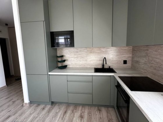 Продаж півторашки неподік центру Ужгород