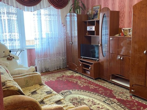 3-кімнатна біля літака, лічильники індивідуальні на тепло Чернигов