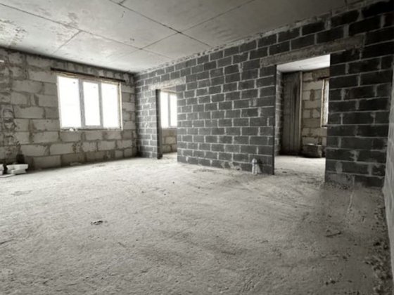 Продаж трикімнатної квартири із дизнайнерським проектом на Митниці Черкаси