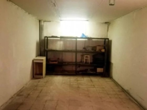 Гараж .  А/к Автолюбитель . 12-й мкрн. Конечная ГероевКрут на 2м этаже Суми