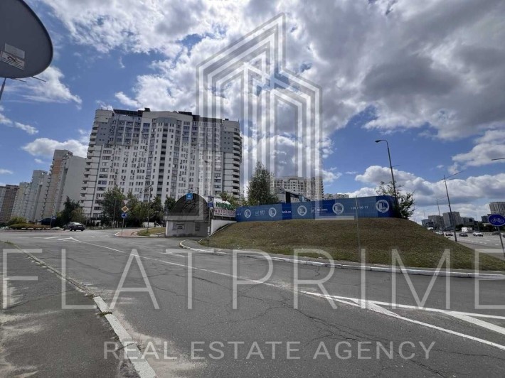Продаж паркомісць Осокорки, Позняки, проспект Бажана - фото 1
