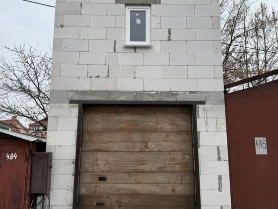 Продаю гараж двоповерховий в кооперативі Дачний 2 по вул. Черемшини Киев