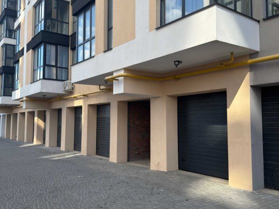 Гараж у ЖК "Рідний дім" , зручне розміщення. Черкаси