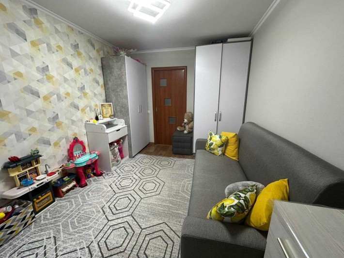 Продаж 2кк квартири на Ватутіна 2-й поверх. Ремонт. Цегла Колонка Терм - фото 1