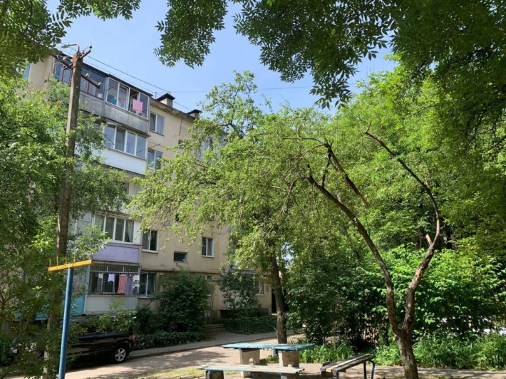 Продаж трьох кімнатної квартири - фото 1
