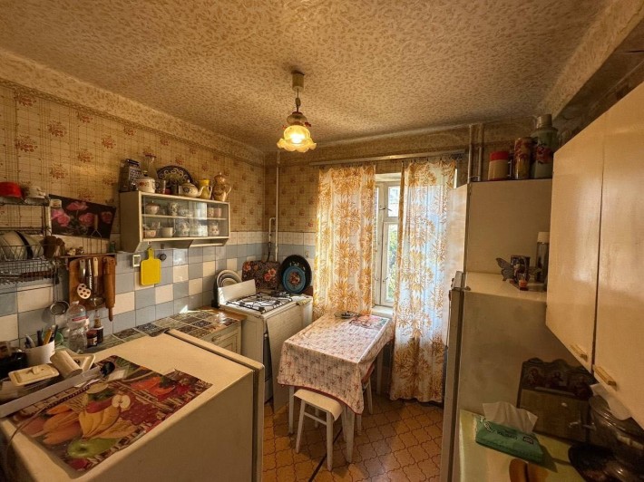 Борщагівка. Метро Академмістечко. Продам 2к Зодчих вул., 66 - фото 1