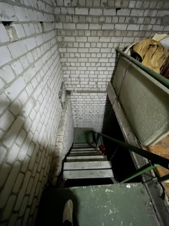 Продам гараж капитальный кирпичный двухэтажный с подвалом - фото 1