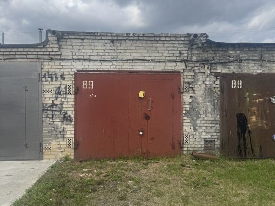 Продається гараж АГК «Будівельник»  цегляний Львів