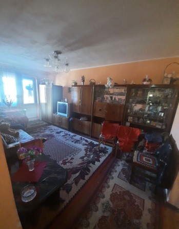 Продаж 3-кімнатної квартири - фото 1