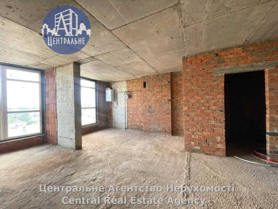 Продаж просторого пентхаусу в центрі міста Чернівці Черновцы