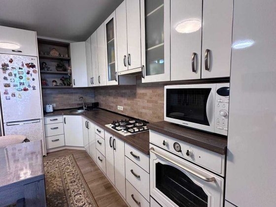 Продам Велику  1 кімнатну квартиру в Новобудові! Є-оселя! Сертифікат! Чернигов