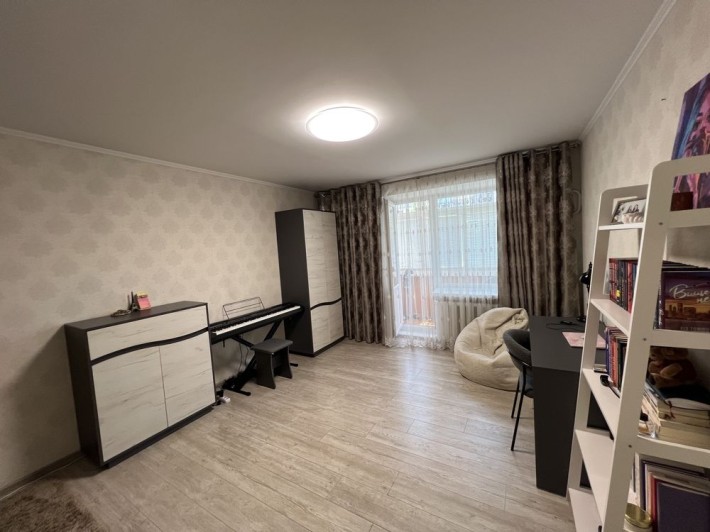 Терміновий продаж квартири на Словянці - фото 1