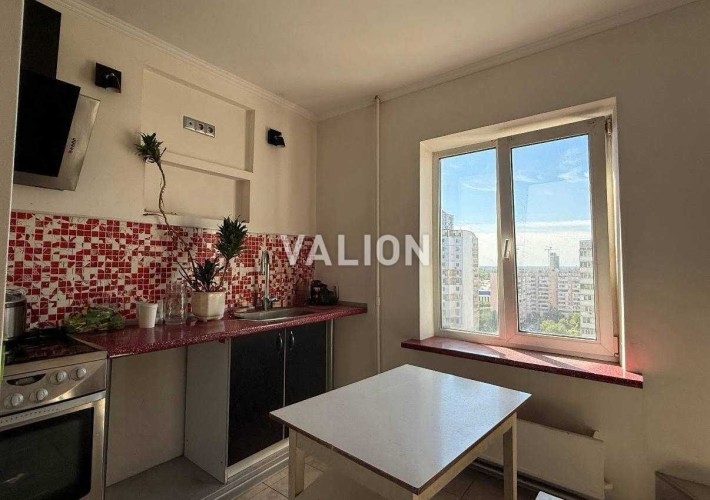 Продаж 2к квартири, Григоренка 36, без ремонту, метро Позняки - фото 1