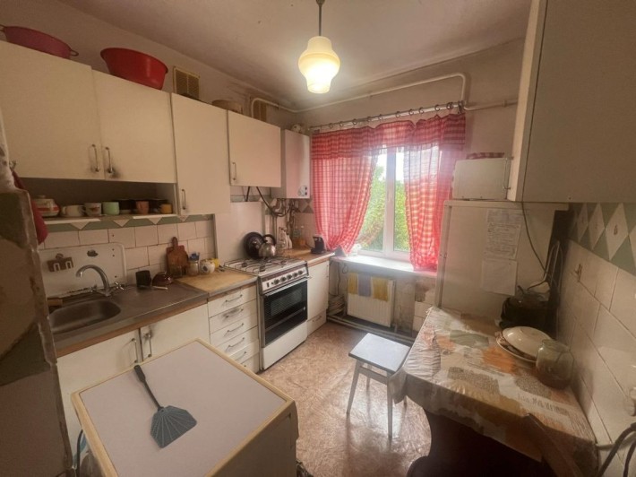 Продам 3 х кімнатну квартиру по вул Івана Виговського (Маліновського) - фото 1