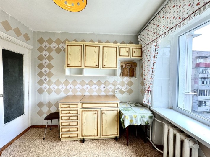 Продаж 1к квартири 38 кв. м на вул. Богдана Ступки 21 - фото 1