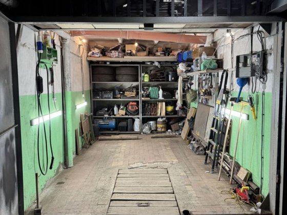 Продам гаражний бокс Харків