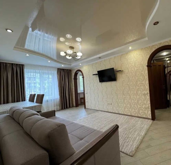 СРОЧНО продам ШИКАРНУЮ 3 комнатную квартиру ТОПОЛЬ - фото 1