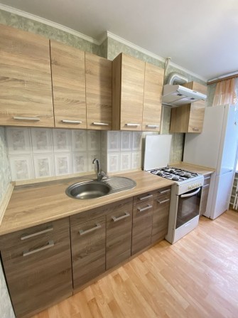 Продам 2к квартиру с ремонтом жм Победа! Зайти и жить! - фото 1