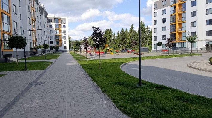 Квартира в зданій секції - фото 1